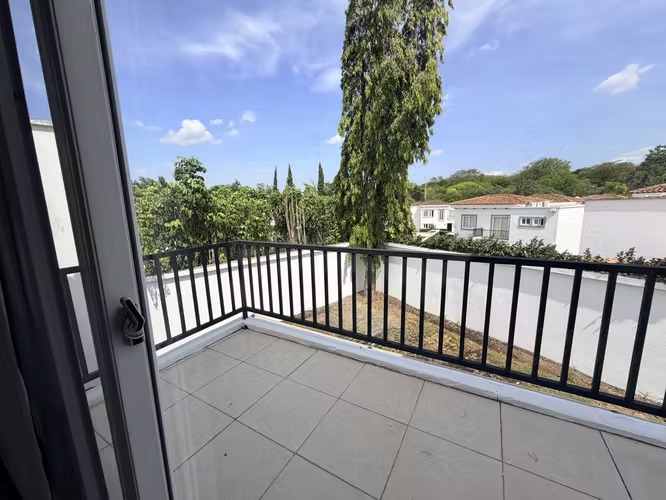 SE RENTA CASA AMUEBLADA EN LAS COLINAS - Imagen 14