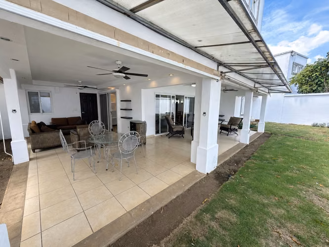 SE RENTA CASA AMUEBLADA EN LAS COLINAS - Imagen 3