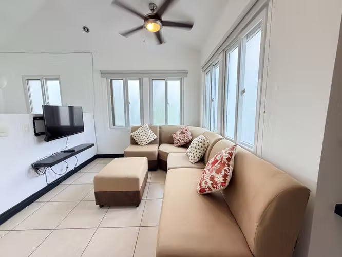 SE RENTA CASA AMUEBLADA EN LAS COLINAS - Imagen 6