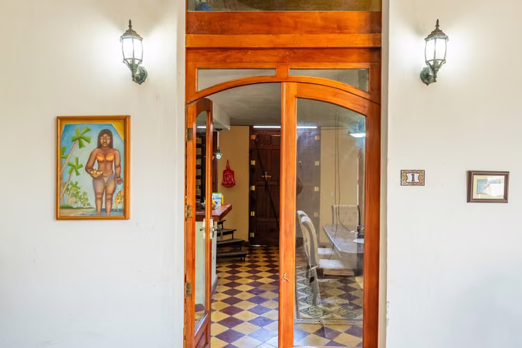 Casa Cuiscoma  Unique Colonial Home with Micro Hotel Possibilities in Granada, Nicaragua - Imagen 2