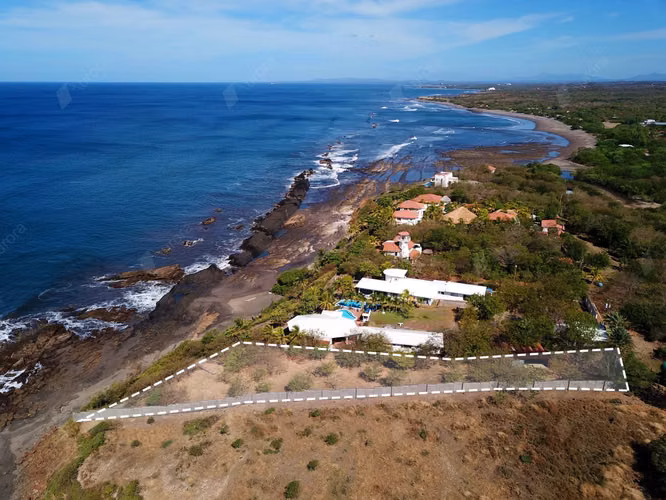 Exclusive Oceanfront Cliffside Lot   Security, Privacy   Panoramic Views