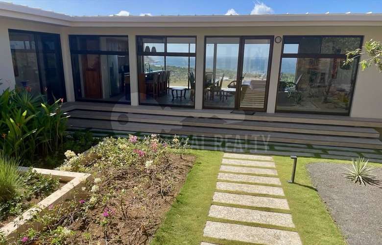 Casa en venta en Buena Onda Beach Resort, Tola