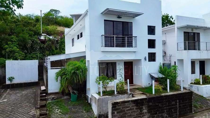 Casa en venta en Colinas de Miramar, San Juan del Sur - Imagen 1