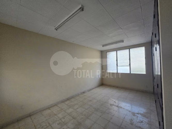 Casa en venta en Bolonia ideal para Comercio y Oficinas - Imagen 13