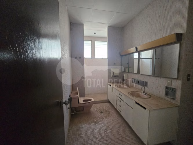 Casa en venta en Bolonia ideal para Comercio y Oficinas - Imagen 11