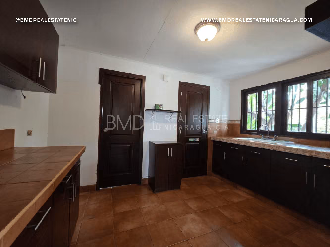 SE VENDE ALTOS DE STO DOMINGO RESIDENCIA AMPLIA Y SEGURA 0309 - Imagen 5