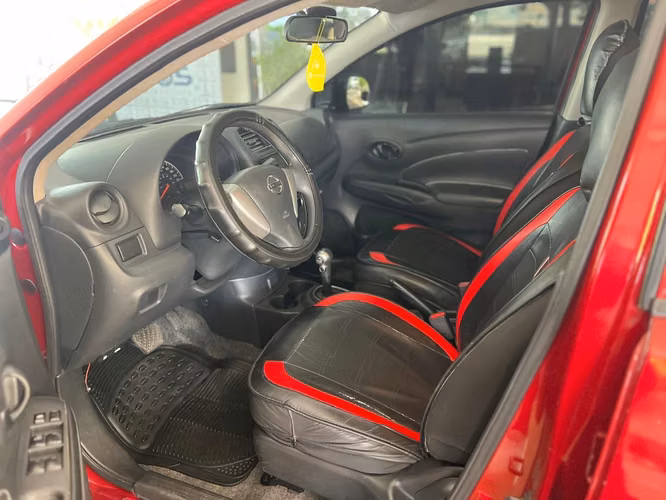 NISSAN VERSA AÑO 2018