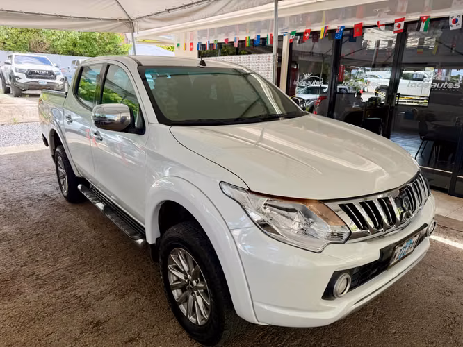 MITSUBISHI L200 SPORTERO AÑO 2017 - Imagen 2
