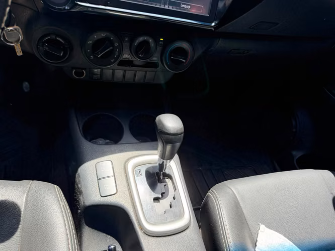 toyota hilux sr 2022 automatico
