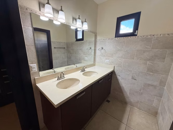 CASA EN RENTA EN RESIDENCIAL LAS COLINAS - Imagen 6