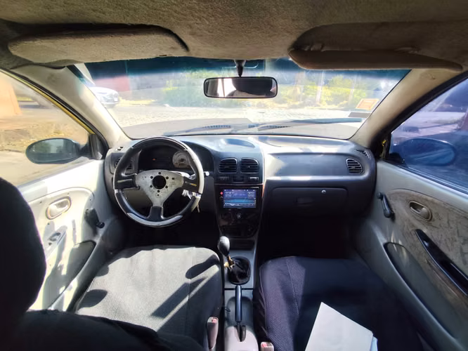 VENDO CARRITO KIA RIO AÑO 2000