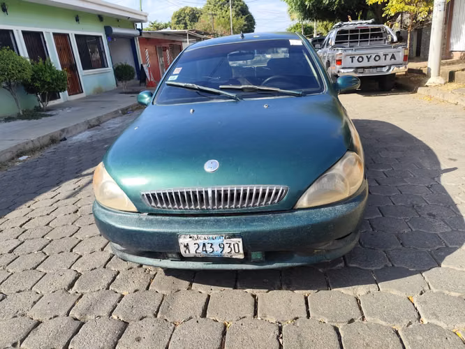 SELL CART KIA RIO YEAR 2000