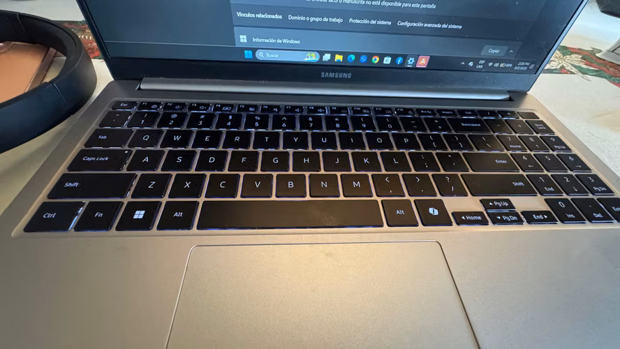 Samsung Galaxy Book4 – Core 7 – 16GB RAM – 512GB SSD Excelente estado, Windows 11. Procesador Intel Core 7 150U. 16GB RA - Imagen 3