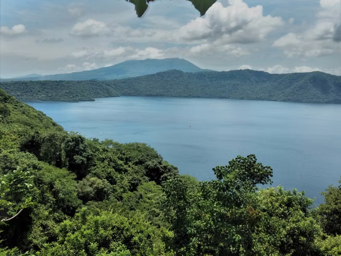 Lot at Apoyo rim with stunning view - Imagen 2
