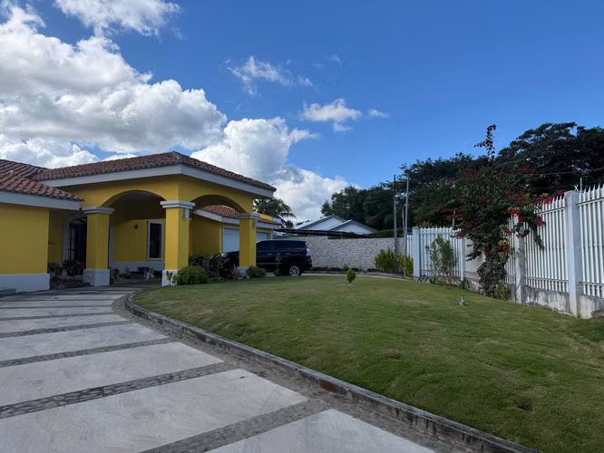 DG-Rento casa en Las Colinas