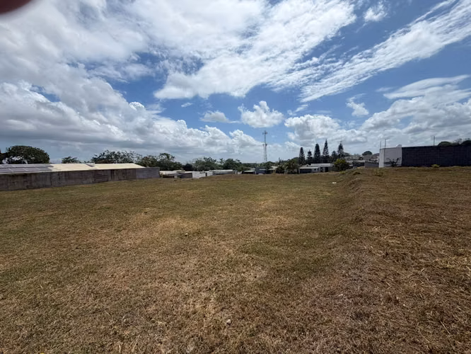 FH | En Venta Lotes 27 & 28 | Club Residencial Santa Catalina - Imagen 9