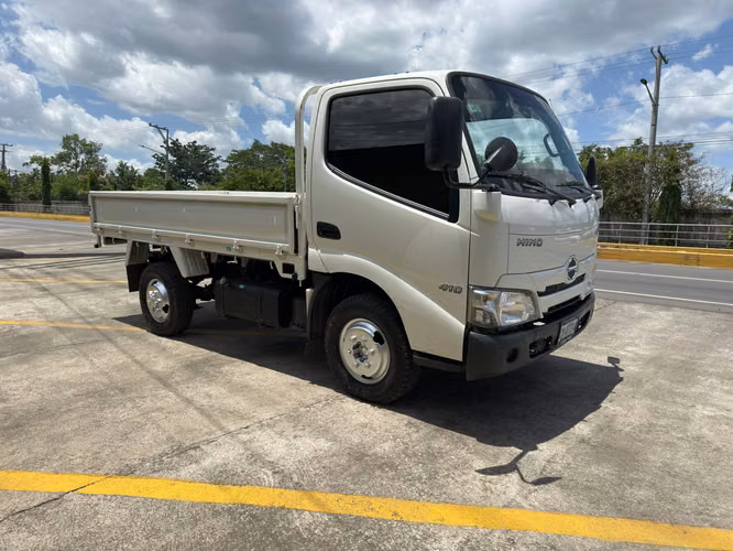Camion HINO