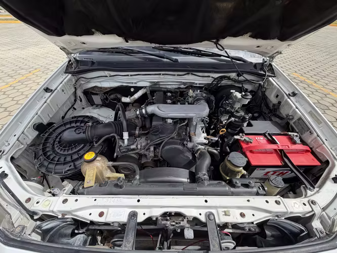 Toyota hilux 2008 4x2 baja