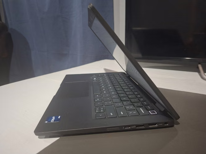 LAPTOP DELL LATITUDE 7430 / CORE i7 12va / 32GB RAM / PANTALLA TACTIL - Imagen 5