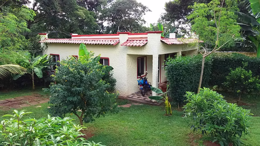 3 casas en un terreno - Imagen 10