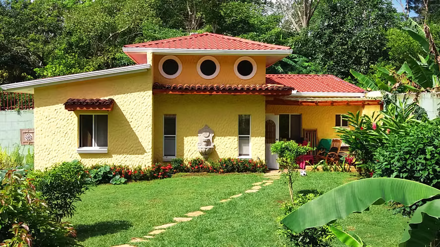 3 casas en un terreno