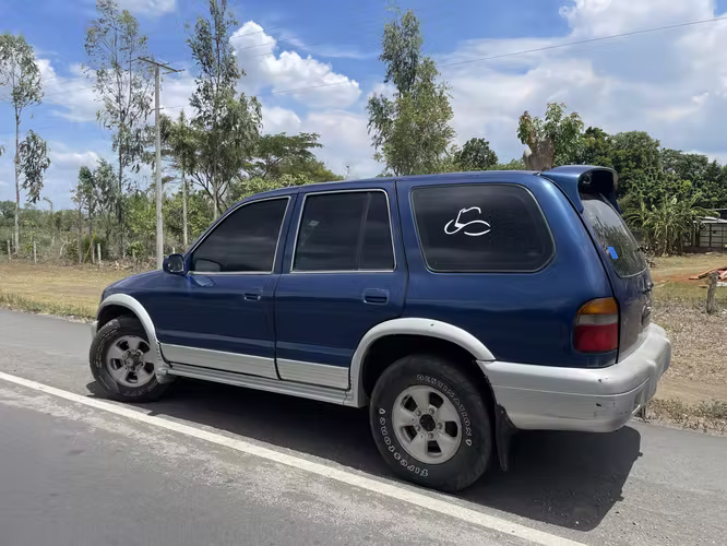 KIA SPORTAGE 1997 – 2.0 TURBO DIÉSEL 4x4 - Imagen 6