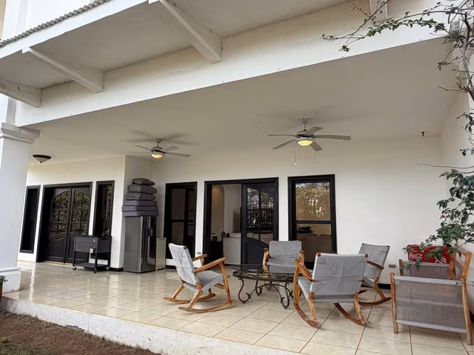Residencia en Venta en Altos de las Cumbres | Piscina | US$430,000 - Imagen 11