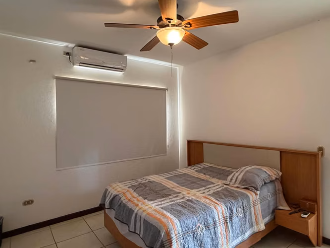 Residencia en Venta en Altos de las Cumbres | Piscina | US$430,000 - Imagen 18