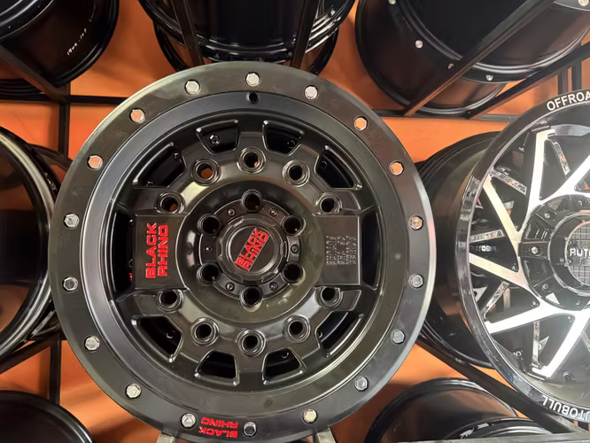 Rines para camionetas 17x9 Deluxe 2026