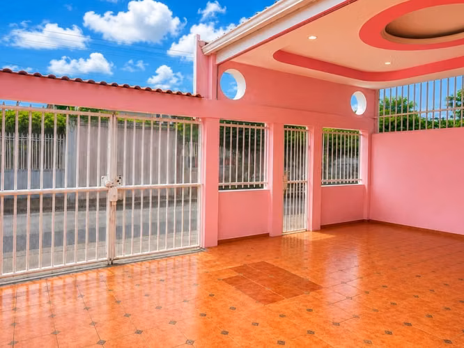 Propiedad Comercial en Venta en Bosques del Altamira | US$165,000