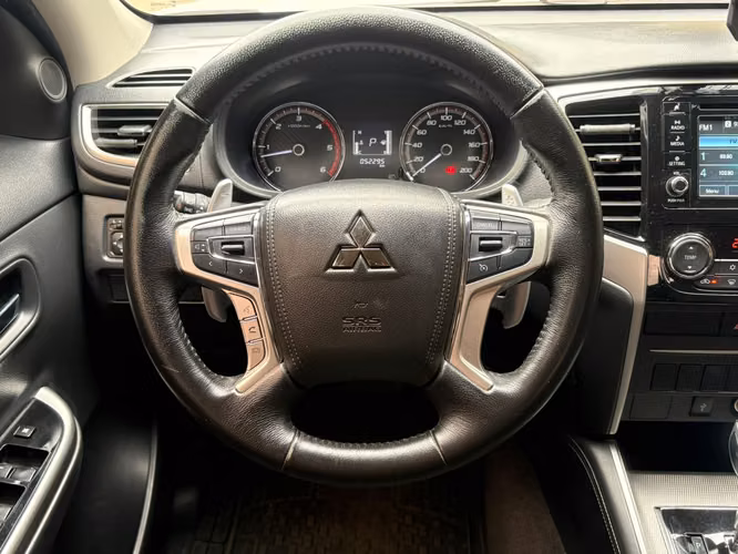 Mitsubishi L200 Intermedia - Imagen 7