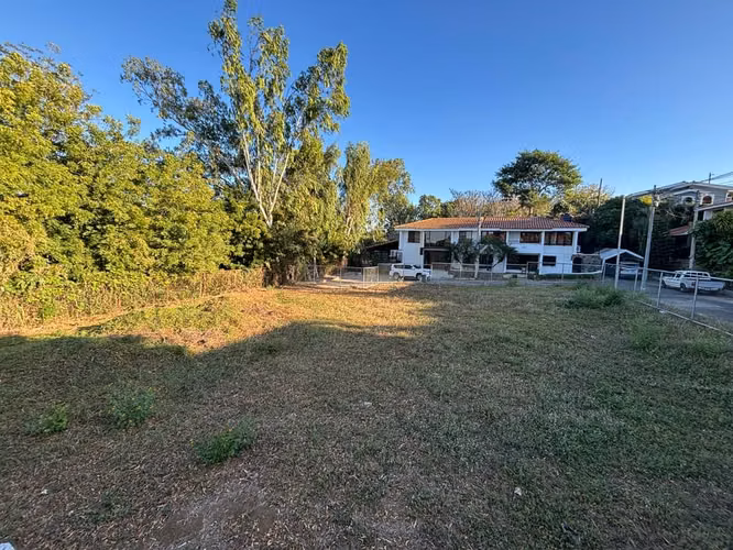 TERRENO EN VENTA  A 400 METROS DE MI VIEJOSANTODOMINGO| ALAMEDA CASTELLANA, MANAGUA
