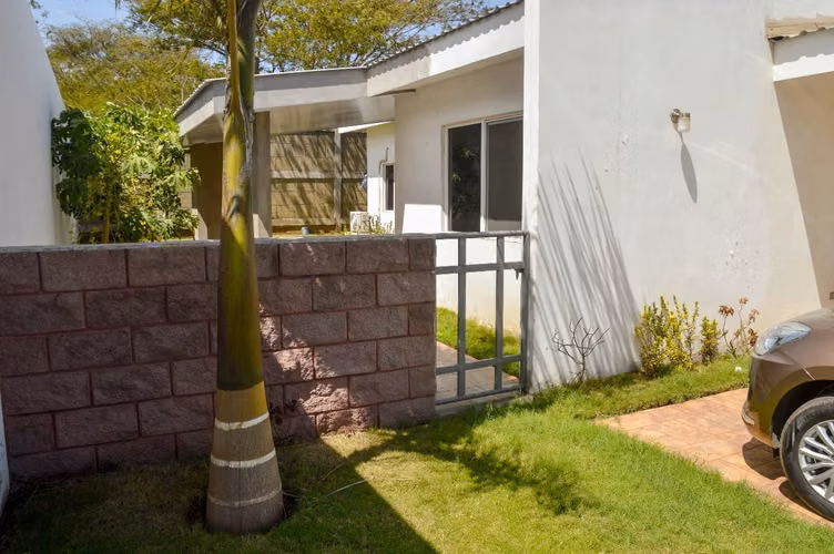 SE RENTA CASA EN SATELITE DE ASOSOSCA