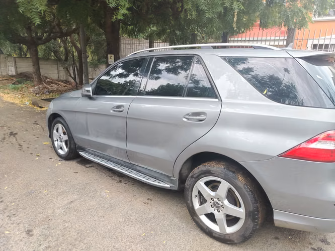  Mercedes-Benz ML400, 2015, 77.850 km.