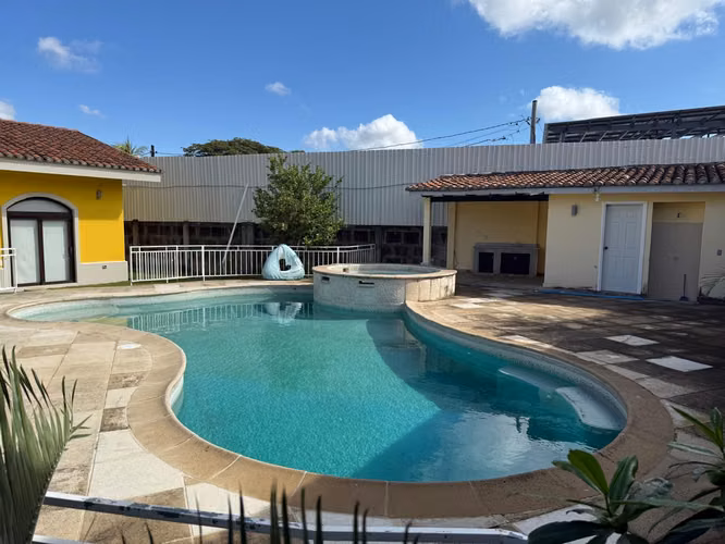 SE RENTA CASA EN LAS COLINAS