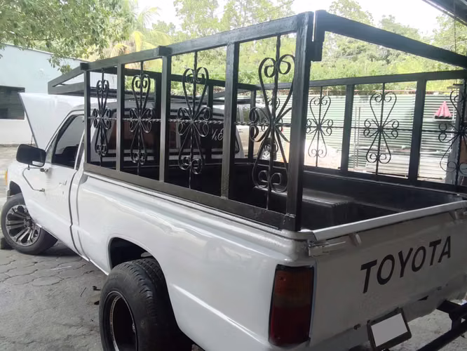 EN VENTA TOYOTA 22R TINA, AÑO 1986.