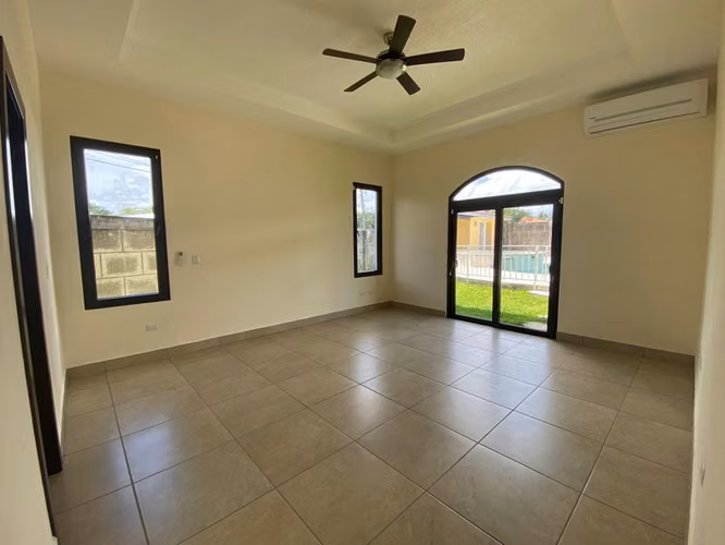 Casa Grande en Renta con Piscina en Las Colinas – Managua - Imagen 20