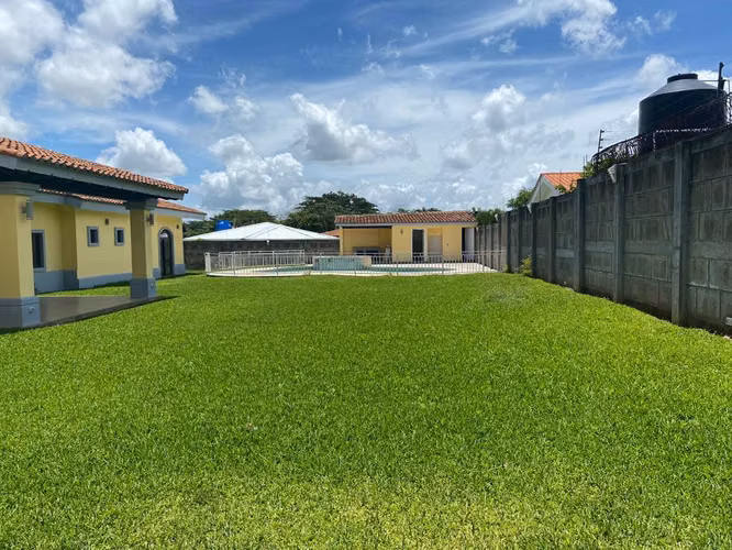 Casa Grande en Renta con Piscina en Las Colinas – Managua - Imagen 12