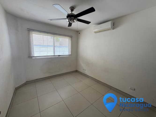 Casa en Renta en Santo Domingo – Condominio Privado con Piscina - Imagen 4
