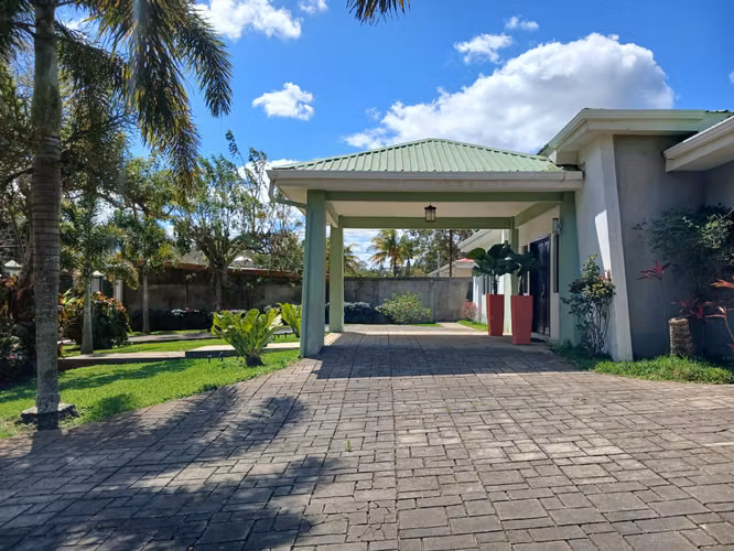 Vendo Casa de Lujo en el Corazón de Diriamba