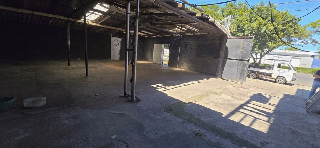 AP-Rento bodega en Monseñor Lezcano - Imagen 3