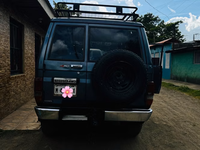 Venta de jeep  land cruiser 4x4  - Imagen 6