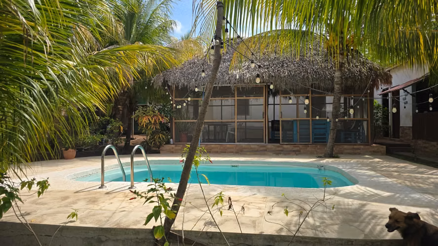 Casa de playa en venta, a 2 cuadras de la playa, Quizala