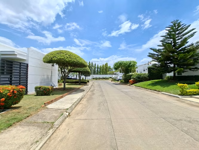 FP- Vendo casa en Camino a las Colinas 