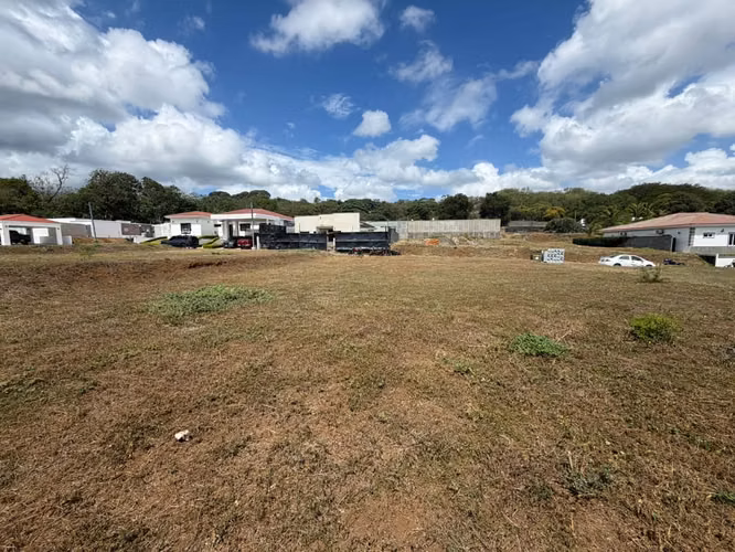 2 Lotes en Venta en Santa Catalina – Estancia Santo Domingo | US$145,484.90 - Imagen 7