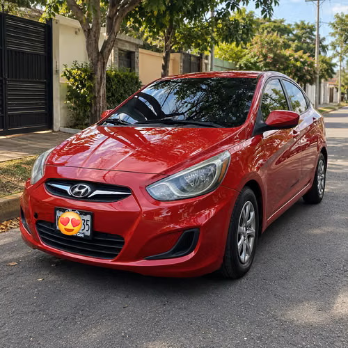 Hyundai Accent Llamar al  