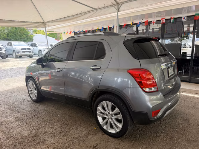 CHEVROLET TRAX PREMIER AÑO 2020 - Imagen 4