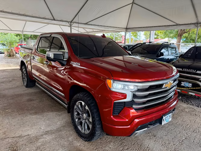 CHEVROLET SILVERADO HIGH COUNTRY AÑO 2023 - Imagen 1