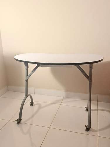 Mesa para hacer uñas