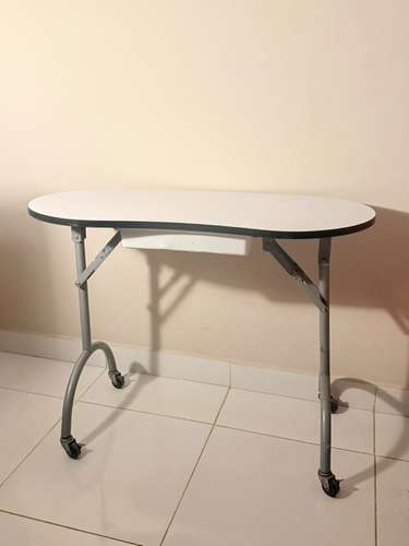 Table for nails